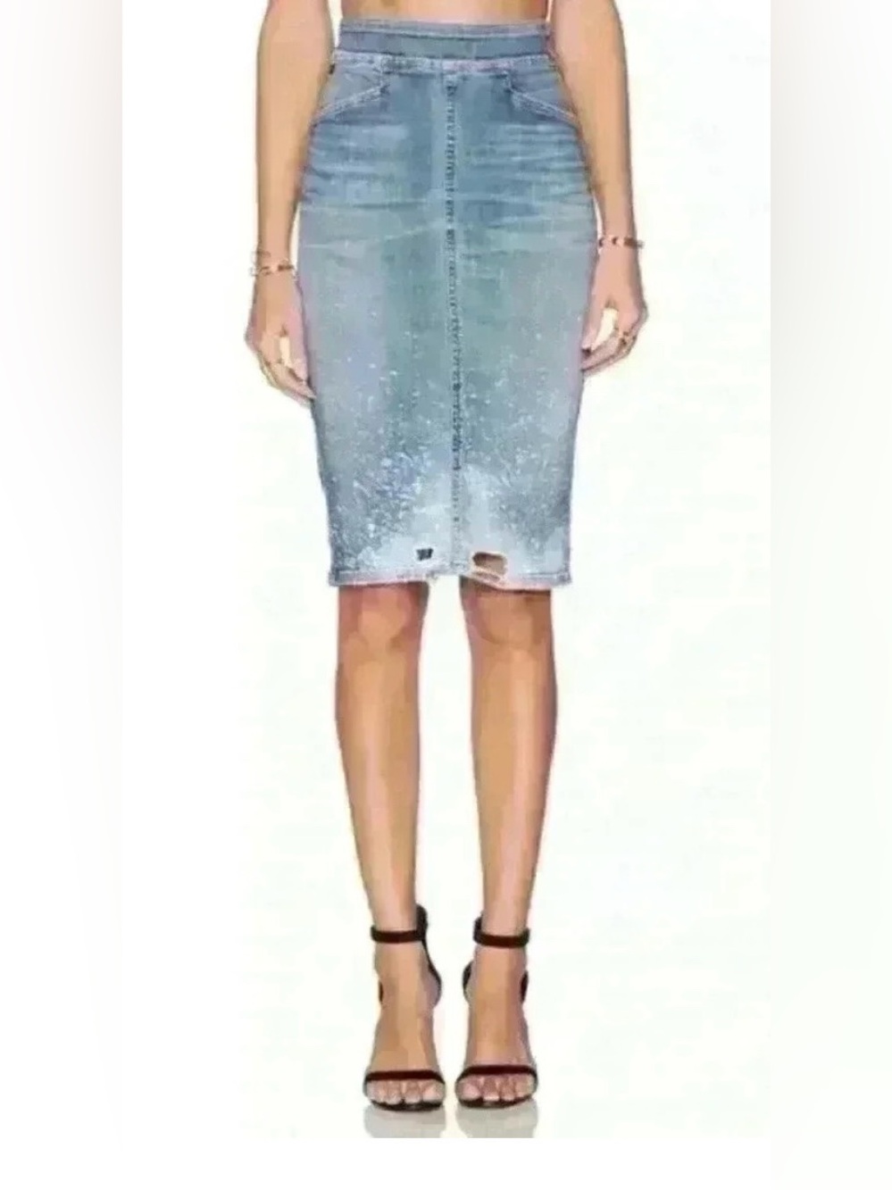 Karmen Denim Skirt in Splattered
CITIZENS OF HUMANITY